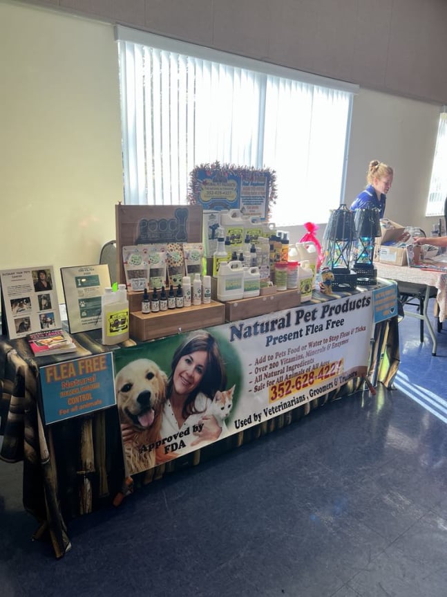 Flea free display